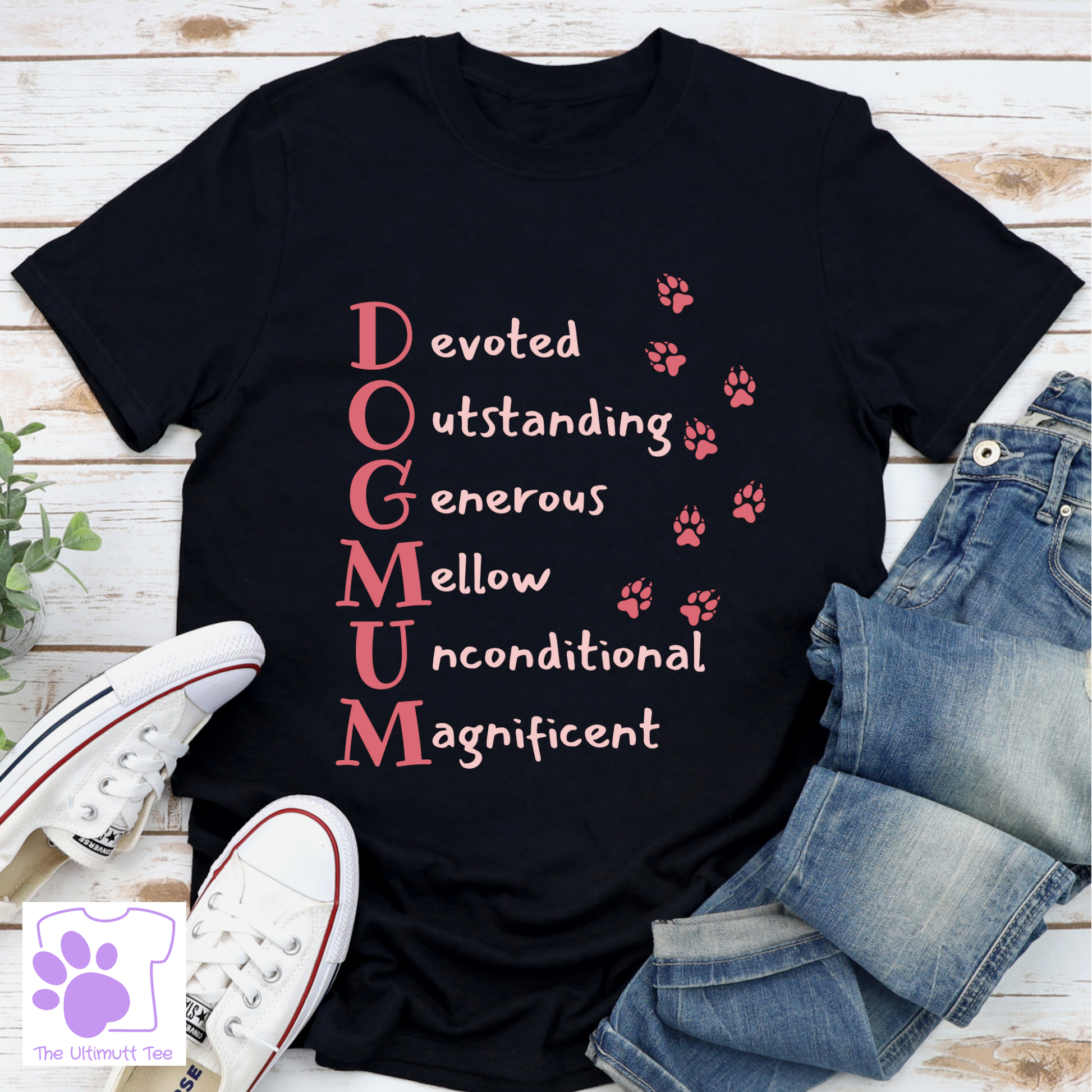 Dog mum paw print black dog lover tshirt